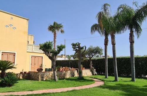 Terrasini House | Villa tre cocus