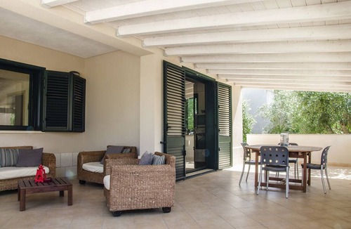 Santa Maria del Focallo Villa | VILLA ULIVI a few minutes from the beach