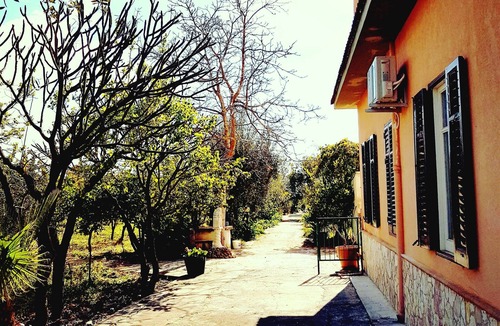 Trappeto Villa | VILLA VACATION HOME IN "TROPICAL OASIS" - FIRST FLOOR