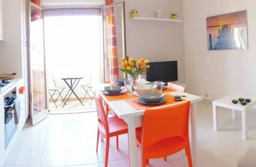 Marina di Ragusa Apartment | Villa Venere is just few minutes from Piazza Malta