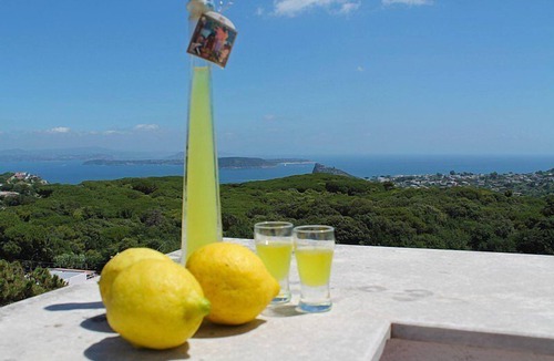 Fiaiano House | Villa Venturina B: A bright and sunny independent house which faces the sun and the sea, with Free WI-FI.