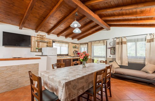 Francavilla di Sicilia Villa | Villa Virginia with Mountain View