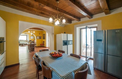 Vibonati Villa | Villa Vibrante - 10 Guests - Independent villa with pool