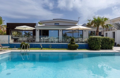 Carini Villa | Villa Vincenzo - Villa with private pool for holidays in Sicily
