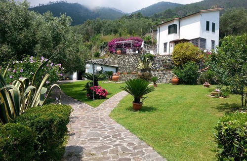 Cinque Terre Villa | Villa with large garden and splendid sea view. Parking space and free Wi-Fi