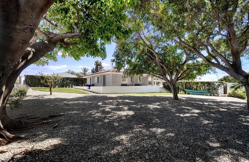 Marina di Ragusa Villa | Villa with Large Garden and Pool for Exclusive Use - Max 8 Guests