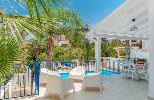 Alcamo Marina Villa | Villa with pool 150 meters from the beach car rental wifi