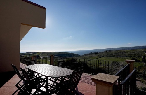 Modica Villa | [VILLA WITH POOL] Breathtaking View, Nature, Relaxation, Gymnasium, Sauna, Jacuzzi