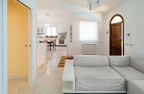 Custonaci Villa | Villa with pool by the sea in Trapani, Sicily