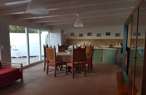 Ognina Villa | Villa with pool + free wifi in a green oasis just steps from the sea.-