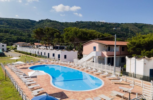 Marina di Zambrone Apartment | Villaggio Residence Emmesse Appartamento Standard