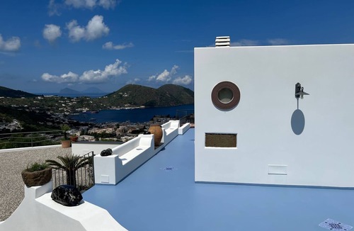 Monte Gallina Villa | VILLASERENALIPARI