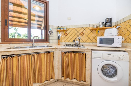 Piana Calzata Villa | VILLECEFALU. Seaside villa with garden. 2 bedrooms. SELF CHECK-IN