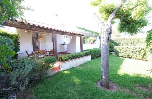 Fontane Bianche Villa | Villetta Blu sul Mare a Fontane Bianche by Wonderful Italy