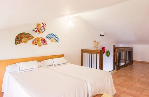 Sant'Onofrio House | Villetta Frisculia con piscina by Wonderful Italy