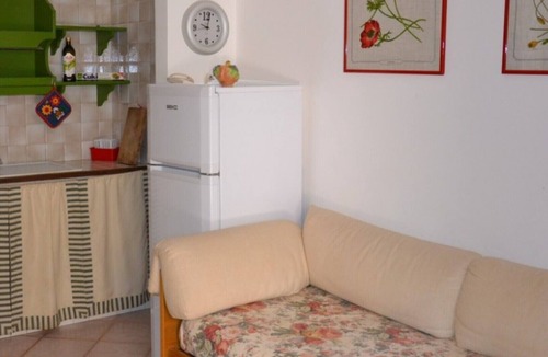 San Vito Lo Capo House | Villetta Nuccia: Holiday Home with Terrace, Private Garden and Air Conditioning