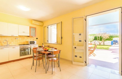 Torre dell'Orso House | Villetta Relax with pool in residence, Melendugno, Italy