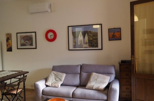 Macari Villa | Villetta Vittoria with Sea View, Wi-Fi and Air Conditioning