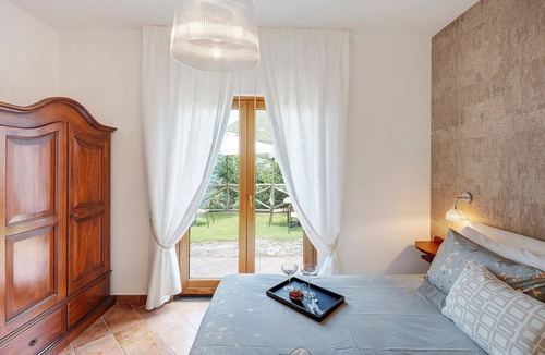 San Pietro Apartment | Villevieille Relais – Superior Double Room with Sea View, Wi-Fi & Air Conditioning