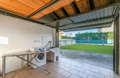 Angera Villa | Villino Maria Private Garden & Relax near Lake Maggiore, Angera, Italy