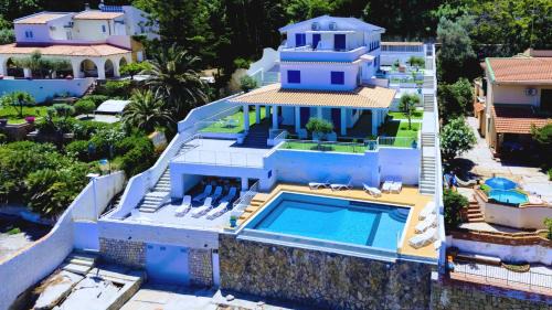 Santa Flavia Apartment | White Coral with Sea Access & Shared Pool