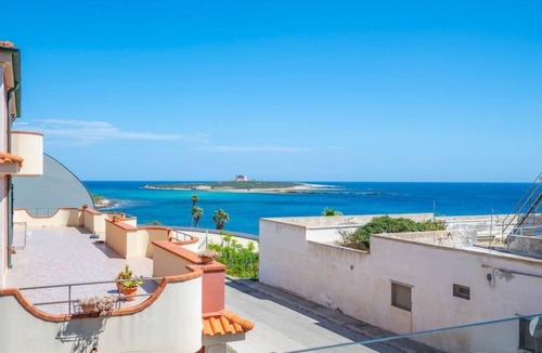 Portopalo di Capo Passero Apartment | Wohnung 'Due Mari Portopalo by Interhome
