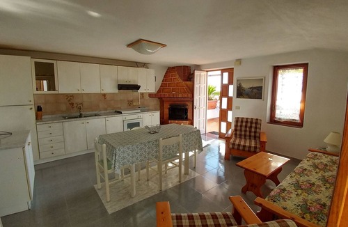 Fiaiano Apartment | Wohnung mit großer Terrasse und Meerblick by Interhome