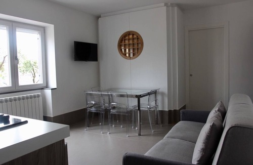 Pozzuoli Apartment | Wohnung mit Wasserblick by Interhome