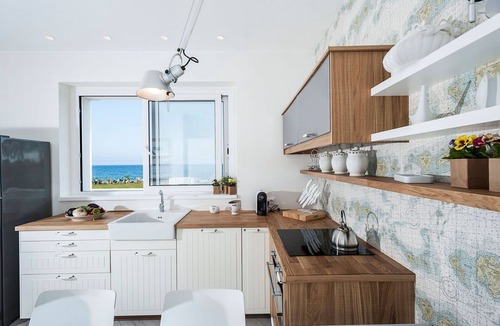 Marina di Modica Villa | Wonderful private villa with WIFI, A/C, sauna, hot tub, private pool, TV, patio and panoramic view