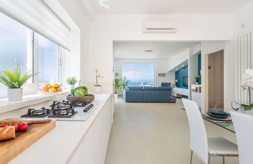 Terrasini Villa | Wonderful private villa for 8 guests with A/C, WIFI, hot tub, TV and terrace