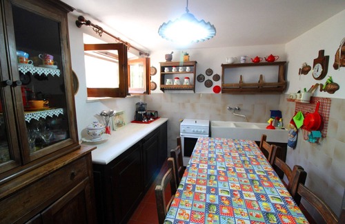 San Feliciano Villa | Wonderful private villa for 5 people with pool, WIFI, TV and pets allowed