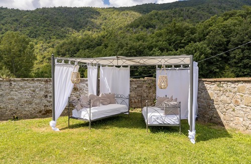 Pieve di Chio Villa | Wonderful private villa for 10 guests with private pool, WIFI and TV, close to Cortona
