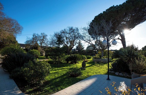 Ragusa Villa | Wonderful private villa for 12 people with private pool, WIFI, A/C, TV and patio