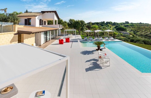 Borgo Bonsignore Villa | Wonderful private villa for 6 people with private pool, A/C, WIFI, TV, patio and panoramic view