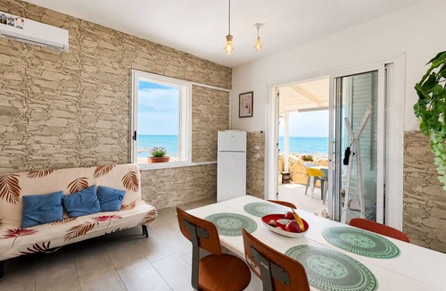 Casuzze House | Wonderful villa for 5 people with A/C, WIFI, patio and panoramic view