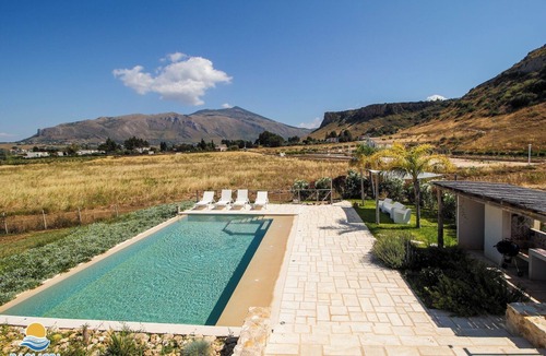 Scopello Villa | WWW.BAGLIORIDISICILIA.COM - LAST MINUTE 25 JULY - 1 AUGUST!