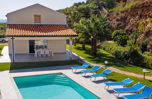 Scopello Villa | WWW.BAGLIORIDISICILIA.COM - LAST MINUTE 14 JULY - 1 AUGUST!