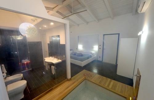 Saviano House | X Hotel