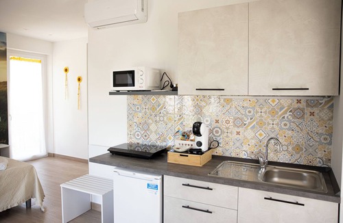 Gragnano Apartment | YELLOW STUDIO APARTMENT