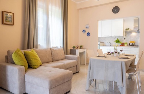 Zafferana Etnea Apartment | Zafferana's Pool Retreat
