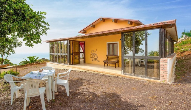 1 bedroom awesome home in Diamante