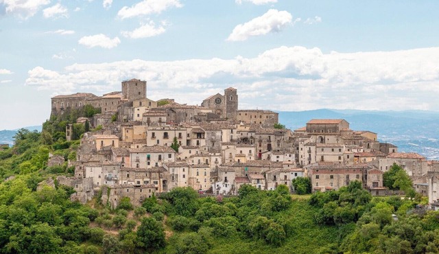 11th century Italian villa located in the classical Calabrian town of Altomonte.