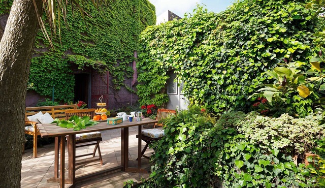 19th Century House with Gardens, Sea View and Wifi, in Viscalori village