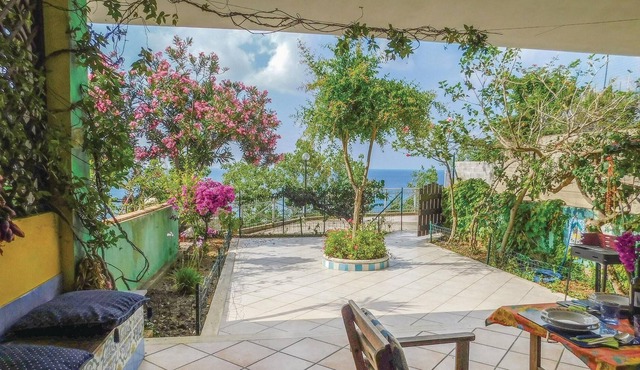 2 bedroom accommodation in Parghelia