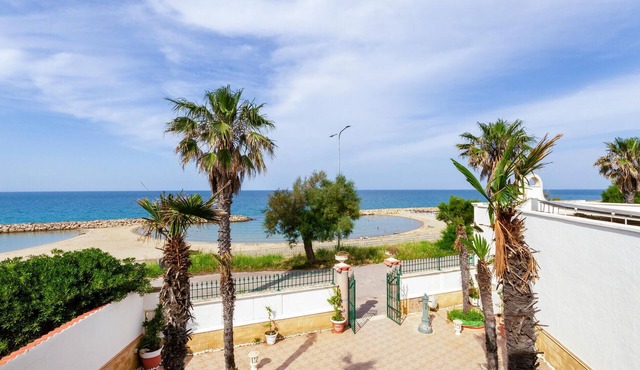 2 bedroom amazing home in Campo di Mare