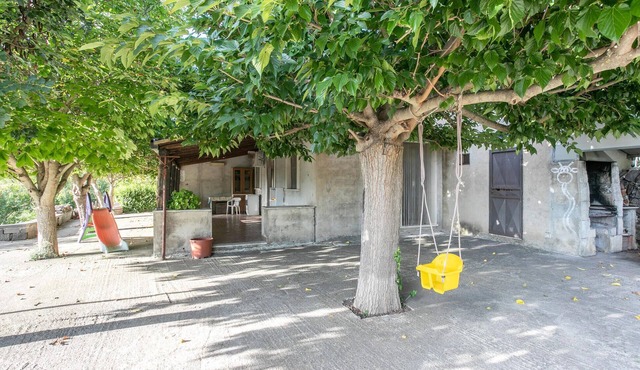2 bedroom nice home in Monterosso Almo