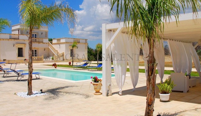 #260 Villa Novecento with beautiful pool and billiards