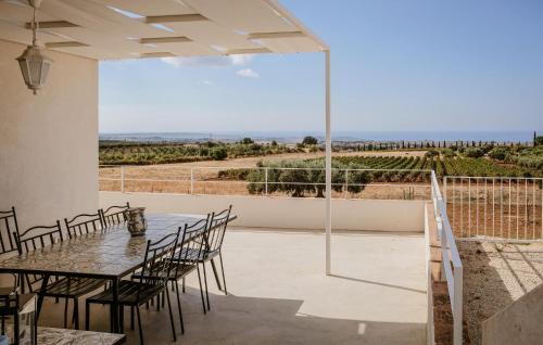 3 Bedroom Lovely Home In Menfi