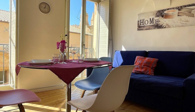 Akragas Home - In the center Via Atenea and city view