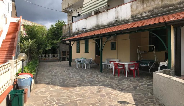 Alba Holiday House